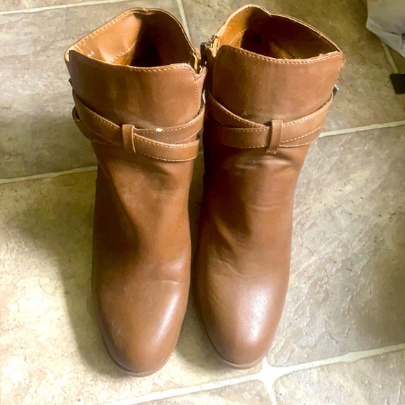 Ankle boots - Picture 2 of 6